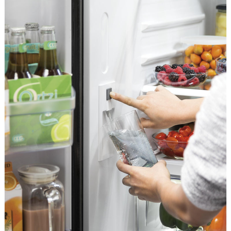 GE 33-inch, 24.8 cu. ft. French 3-Door Refrigerator with Ice and Water GNE25JSKSS IMAGE 10