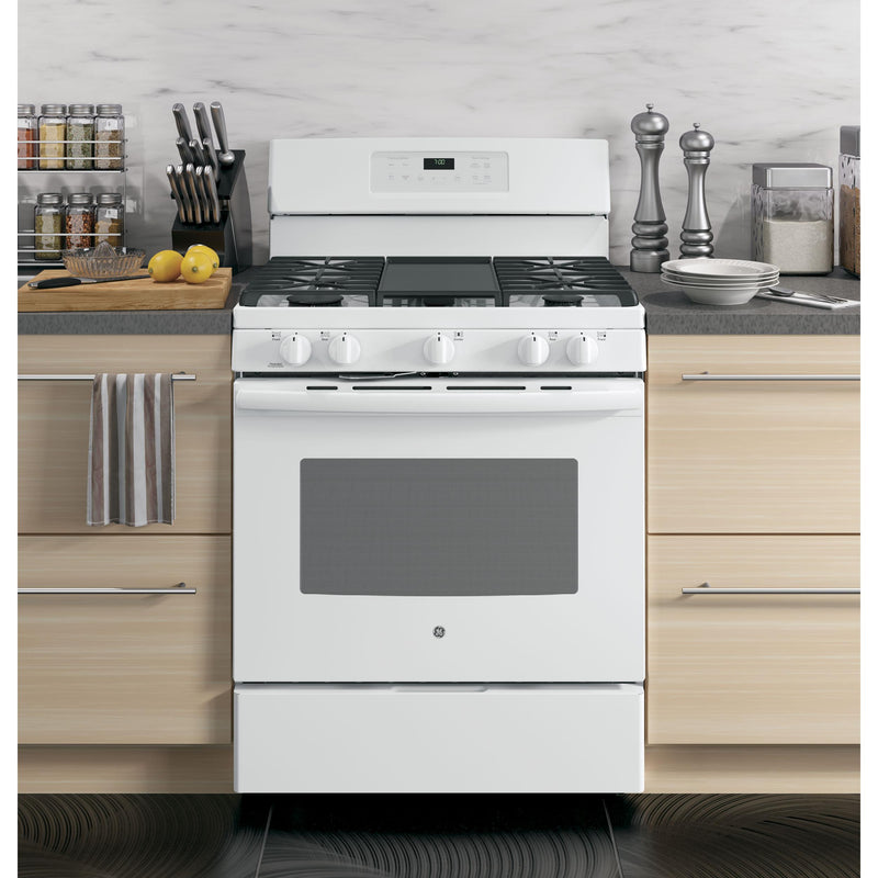GE 30-inch Freestanding Gas Range with Convection JGB700DEJWW IMAGE 16