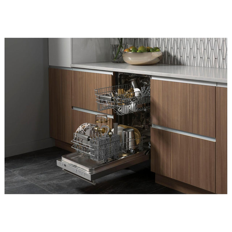 GE Profile 18-inch Built-In Dishwasher with Three-Level Wash System UDT165SIVII IMAGE 4
