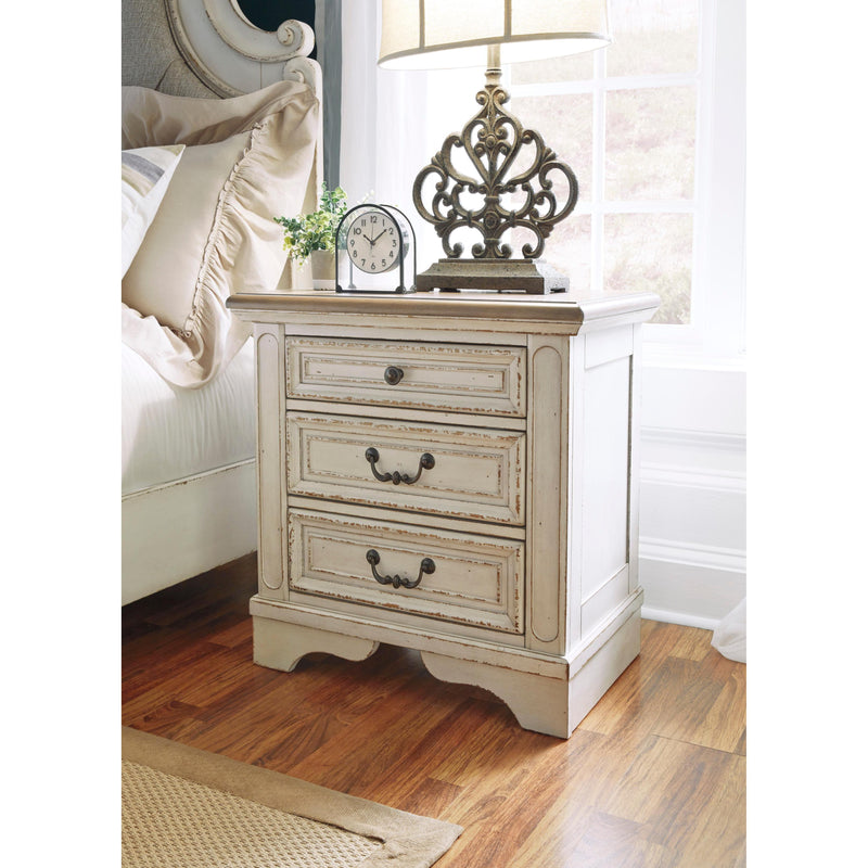  Signature Design by Ashley Realyn B743B61 8 pc Queen Upholstered Panel Bedroom Set IMAGE 4