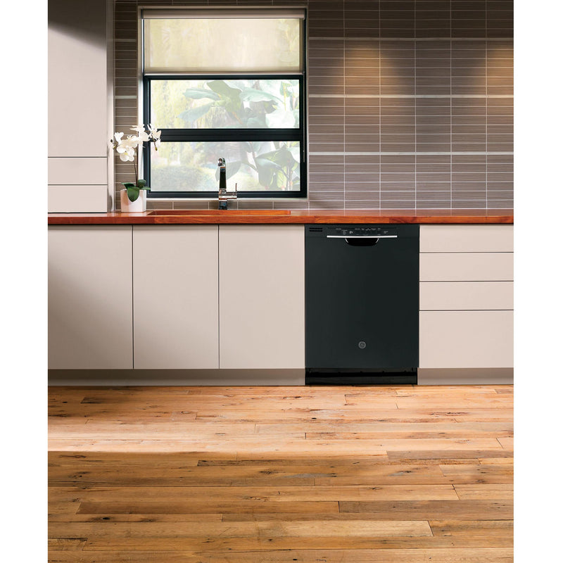 GE 24-inch Built-in Dishwasher with Sanitize Option GDF530PGMBB IMAGE 10