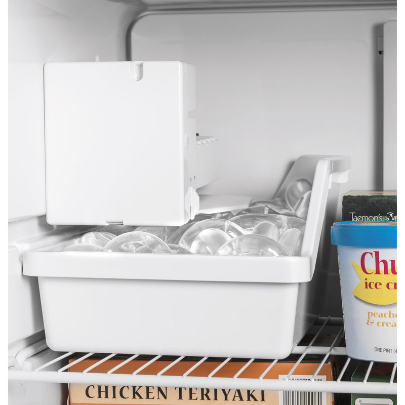 GE 17.5 cu. ft. Top Freezer Refrigerator with Factory-Installed Icemaker GIE18DTNRBB IMAGE 4