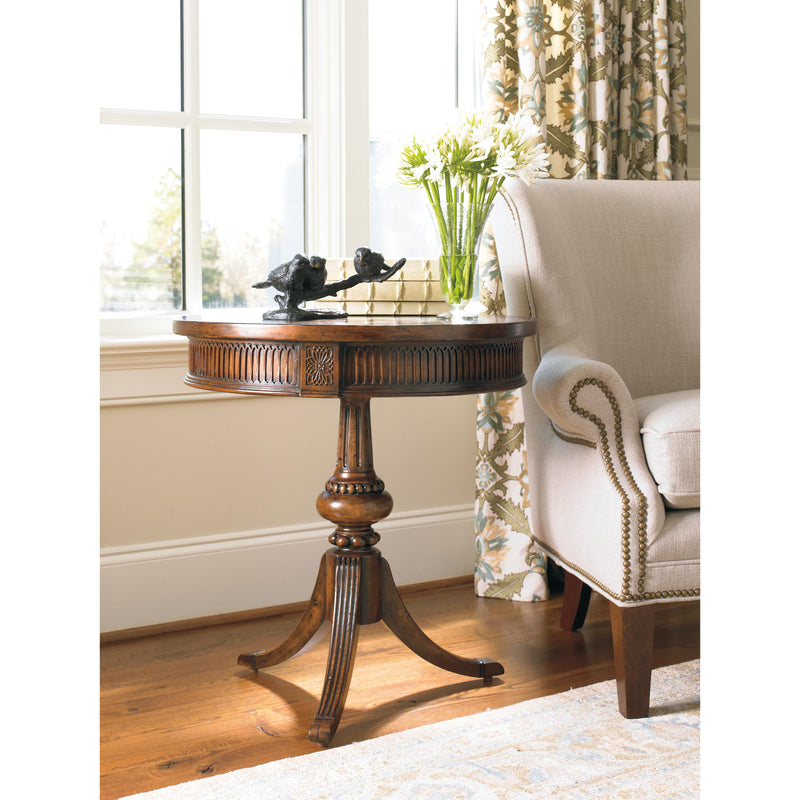 Hooker Furniture 500-50-828 Round Pedestal Accent Table IMAGE 3