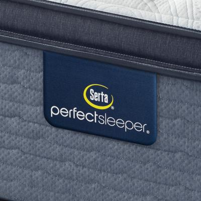 Serta Cozy Escape Plush Pillow Top Mattress (Queen) IMAGE 5