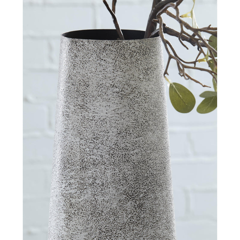  Signature Design by Ashley Fynn A2000517 Vase IMAGE 3