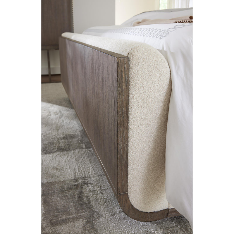 Hooker Furniture 6850-90960-89 Modern Mood Cal King Upholstered Panel Bed IMAGE 3