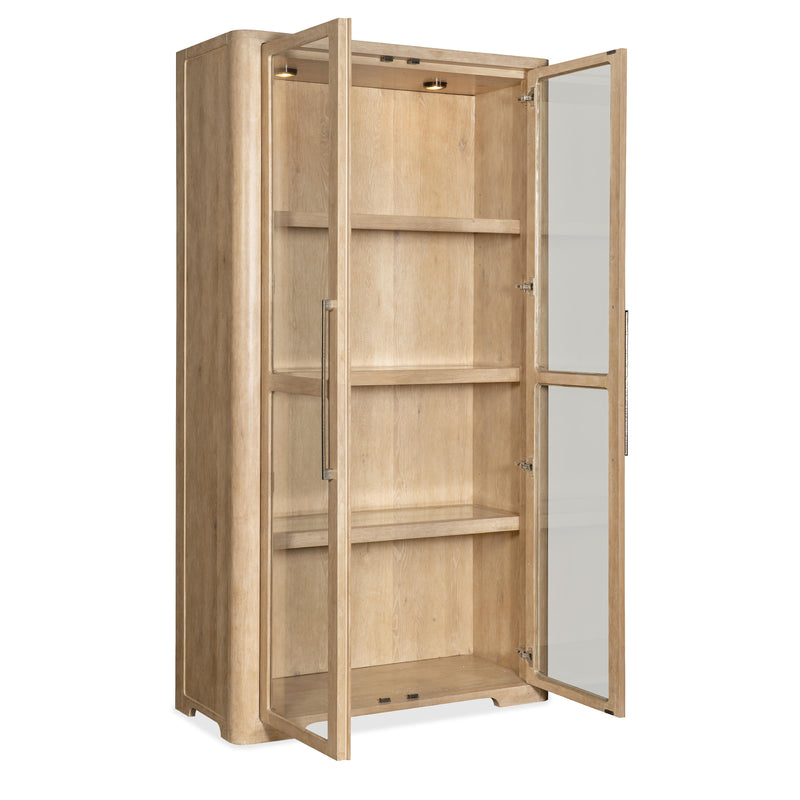 Hooker Furniture 6950-75906-80 Retreat Display Cabinet IMAGE 3