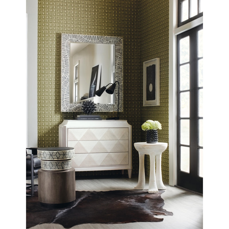 Hooker Furniture 7228-50700-89 Commerce & Market Vector Round Side Table IMAGE 3
