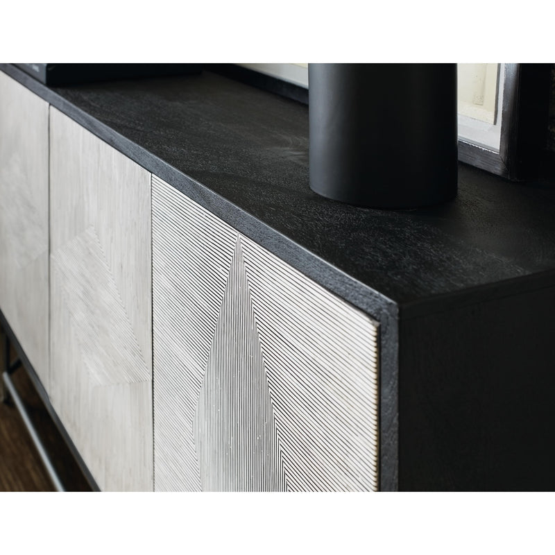 Hooker Furniture 7228-85078-99 Commerce & Market Fine Lines Credenza IMAGE 5