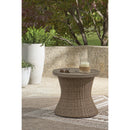  Signature Design by Ashley Laguna Heights PCP790-706 Round End Table with Umbrella Option IMAGE 2